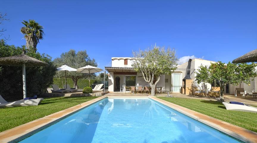 Villa for 8 people, with garden - 1