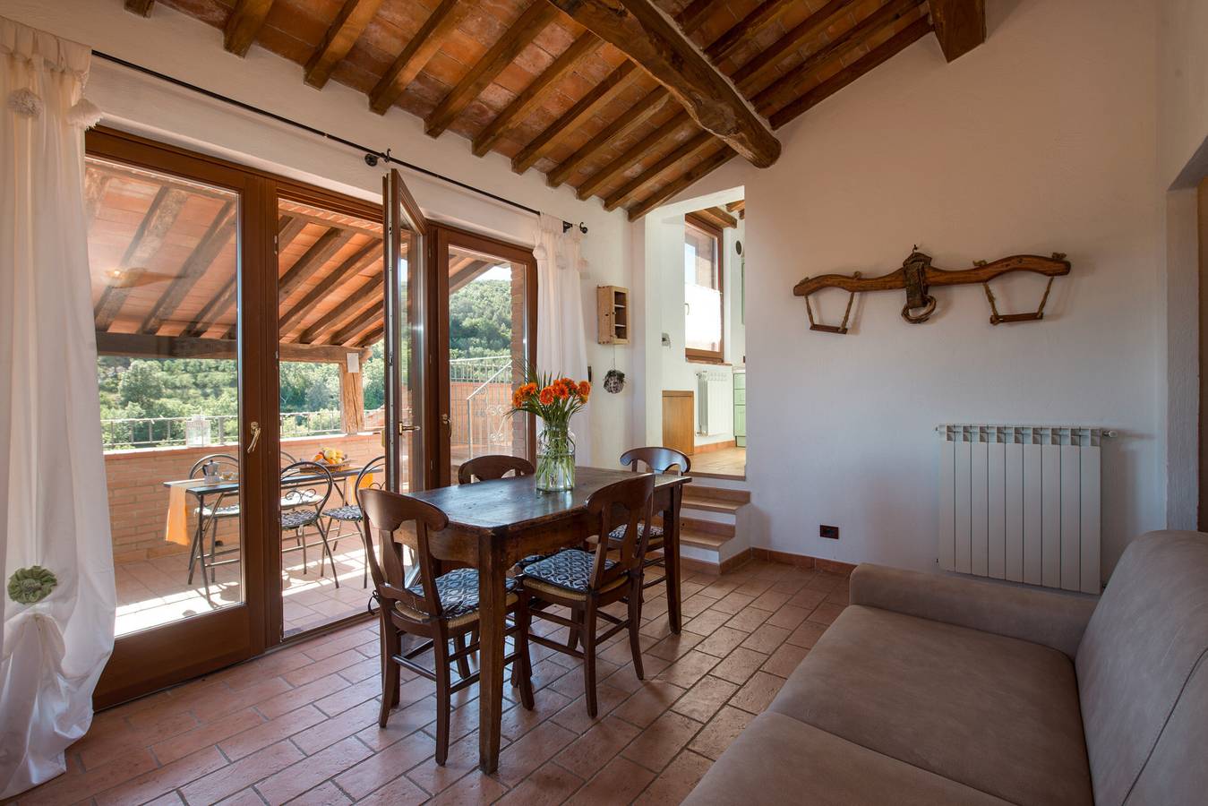 Entire apartment, 'Trilocale 4' with panoramic pool, garden, private terrace and Wi-Fi in Grosseto Province