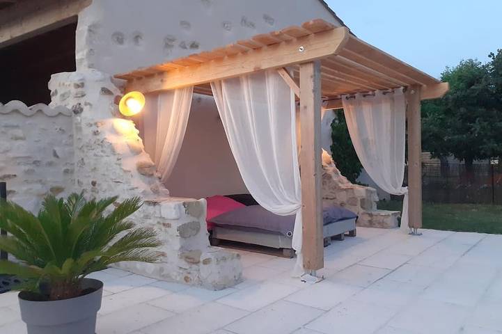 Gîte pour 6 personnes, avec jardin et piscine ainsi que sauna et jacuzzi à Cléon-d'Andran - 4