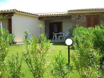 Location de vacances pour 5 personnes, avec terrasse et jardin à Murta Maria