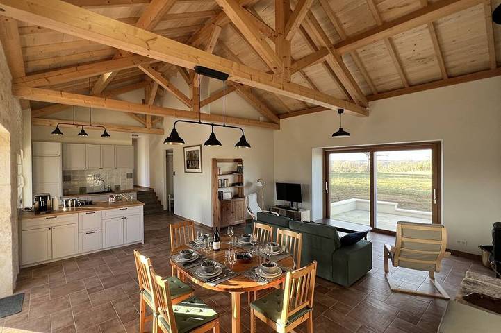 Gîte pour 6 personnes, avec jardin à Villesèque - 3