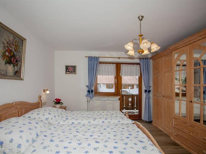 Ferienwohnung für 6 Personen, mit Balkon in den Ammergauer Alpen - 3