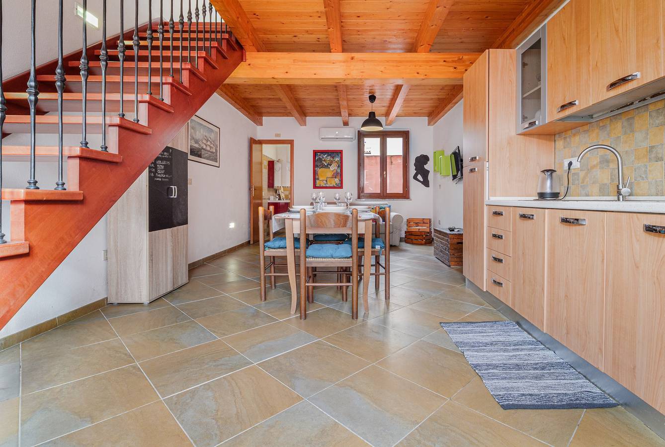 Ferienhaus 'Porto San Paolo A 50 Mt Dal Mare' mit privater Terrasse, Wlan & Klimaanlage in Porto San Paolo, Loiri Porto San Paolo