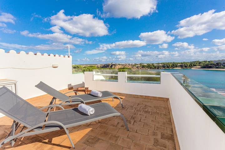 Gîte pour 7 personnes, avec jardin à Arenal d'en Castell - 2