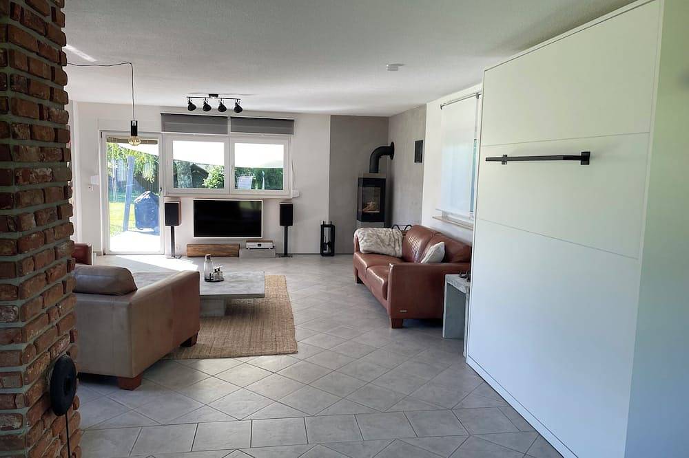 2000qm Wassergrundstück für Sie ganz allein! Steg, Bikes, Sup‘s, Kajak Gasgrill in Roggentin (Mirow), Mirow