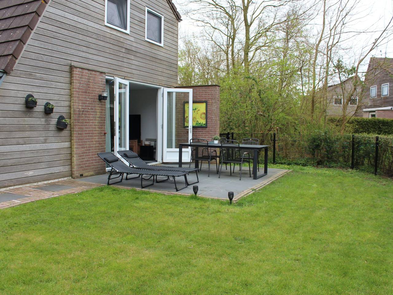 Mit Blick auf das Wasser in National Park De Alde Feanen