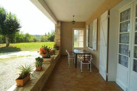 Location de vacances pour 8 personnes, avec jardin et vue, animaux acceptés à Saint-Martin-le-Redon - 2