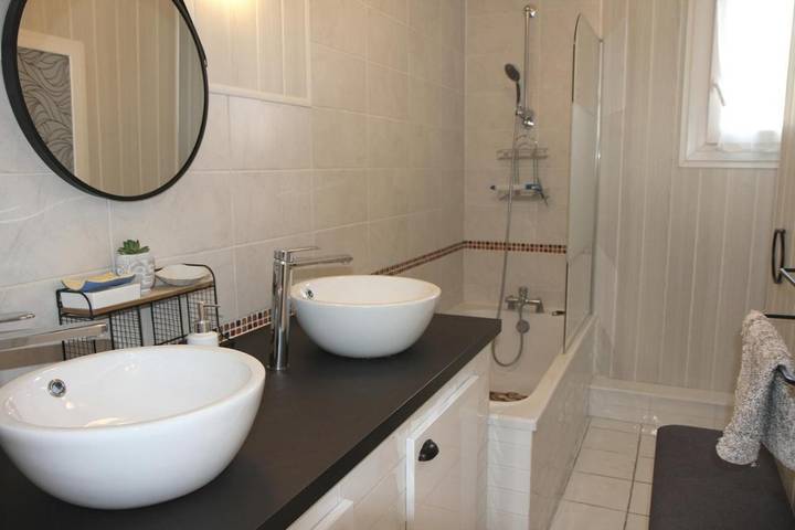 Location de vacances pour 8 personnes, avec jacuzzi et jardin à Thuir - 4