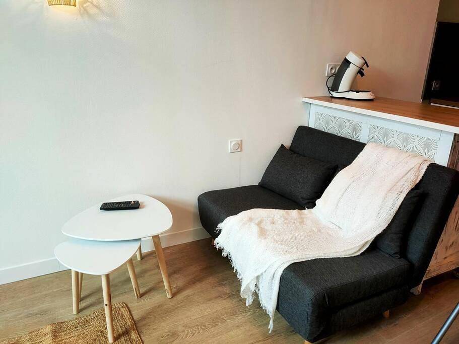 Appartement entier, Agréable studio du Coderc avec balnéo in Périgueux, Périgord Blanc