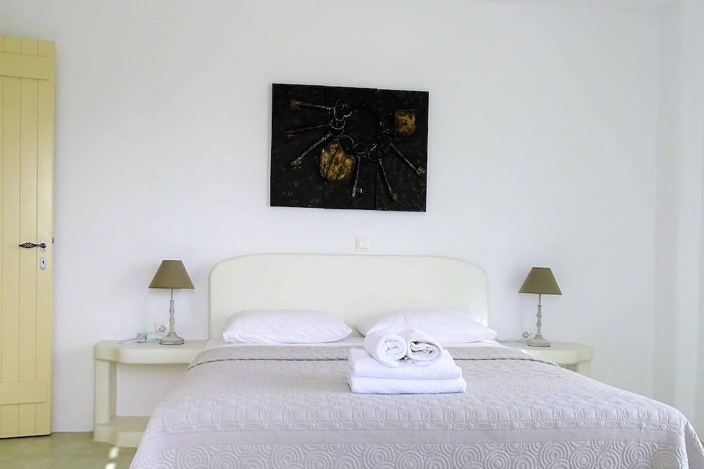 \"The Olive Tree\"Traditional house with sea view families/couples in Gournado-Fylakopi