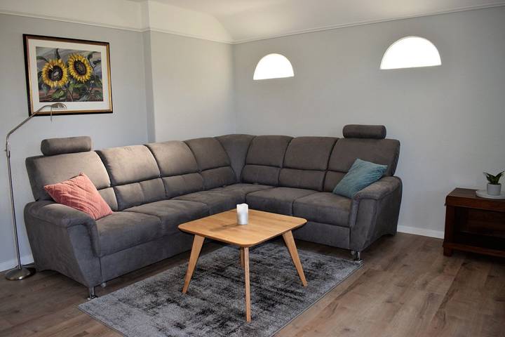 Haushälfte Amsel - Reetdachhaus, Biosauna, Garten, Carport, Terrasse in Niebüll, Nordfriesland