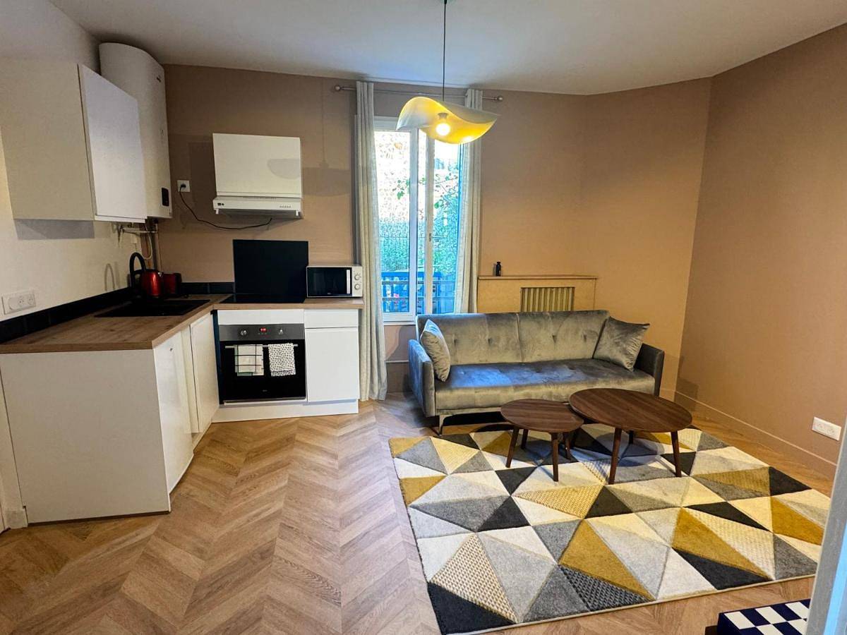 Appartement entier, Le Refuge Urbain in Bondy, Seine-Saint-Denis