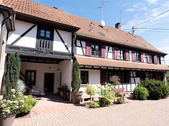 Appartement entier, One-Bedroom Apartment in Breuschwickersheim, Région de Strasbourg