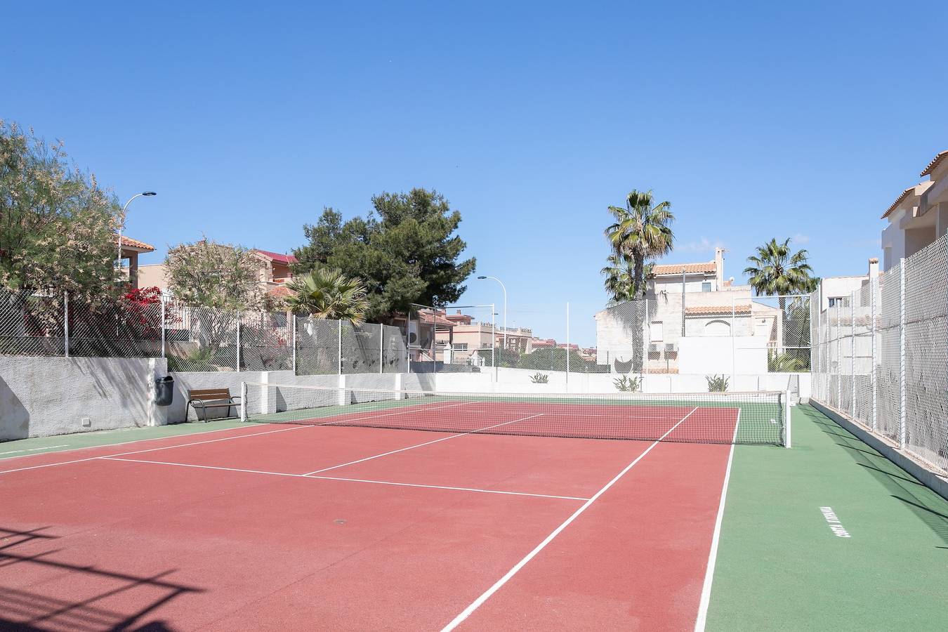 Holiday Home 'Casa en la playa con piscinas 11 A' with Shared Pool, Wi-Fi and Air Conditioning in Santa Pola, Costa Blanca
