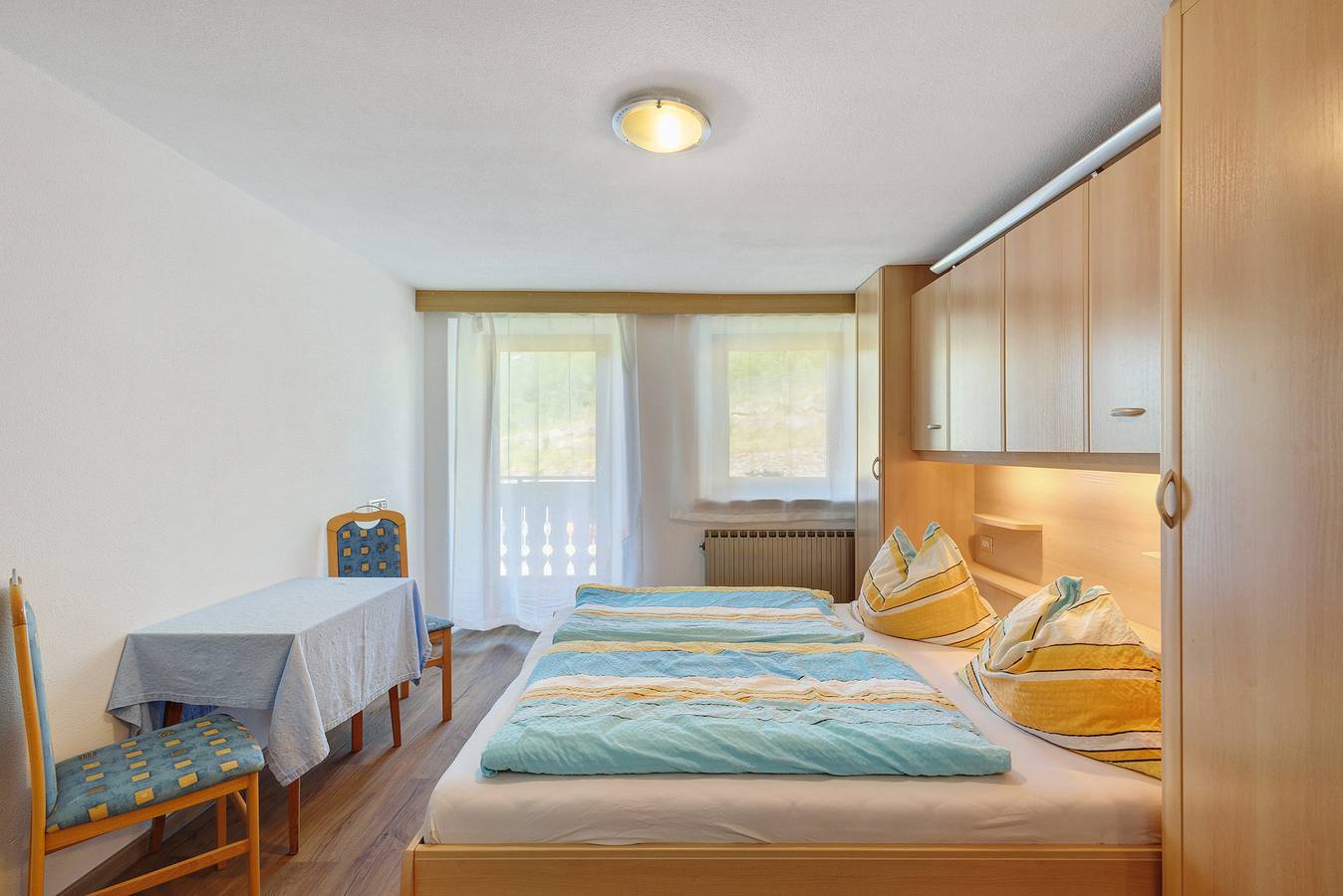 Ganze Wohnung, Ferienwohnung 'Waldheim Apt 5 6' mit Bergblick, Gemeinschaftsgarten und Wi-Fi in Ahrntal, Zillertaler Alpen
