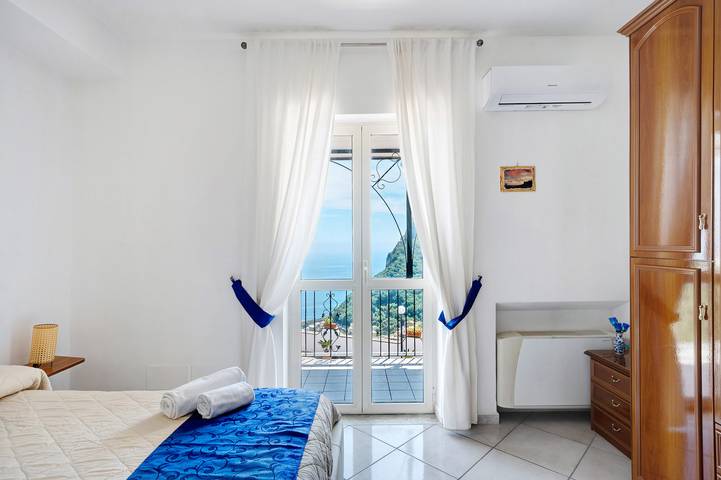 Apartament wakacyjny dla 3 osób, z ogród i balkon w Prowincja Neapol