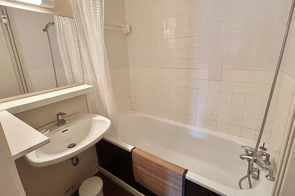 Apartamento entero, Apartamento 2 hab + altillo, 6 plazas, Megève, estacionamiento in Megève, Pays du Mont-Blanc