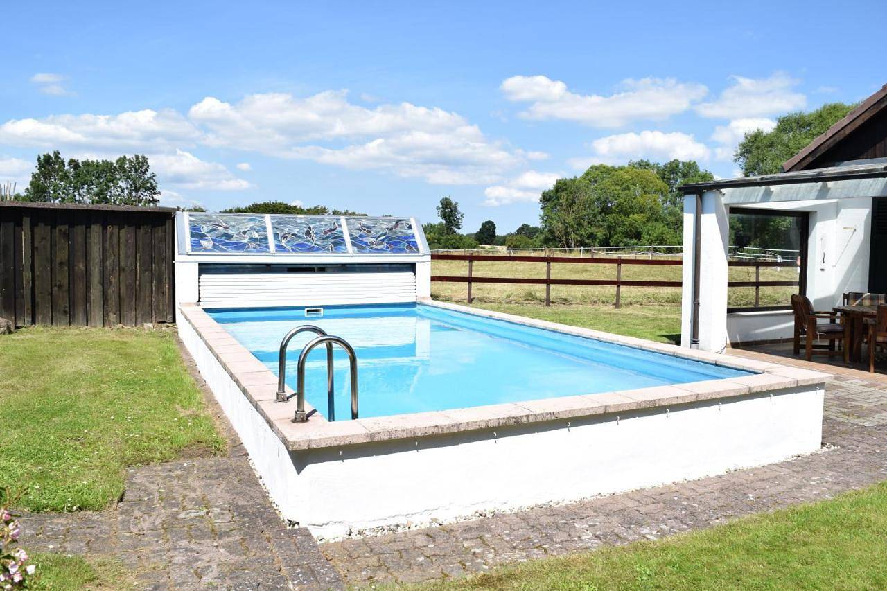 Landhaus Hideaway mit Aussenpool, Sauna und Kamin in Bosau, Ostholstein