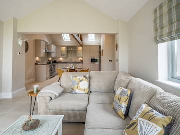Log Cabin for 2 People in Forest of Bowland, North West England, Photo 4