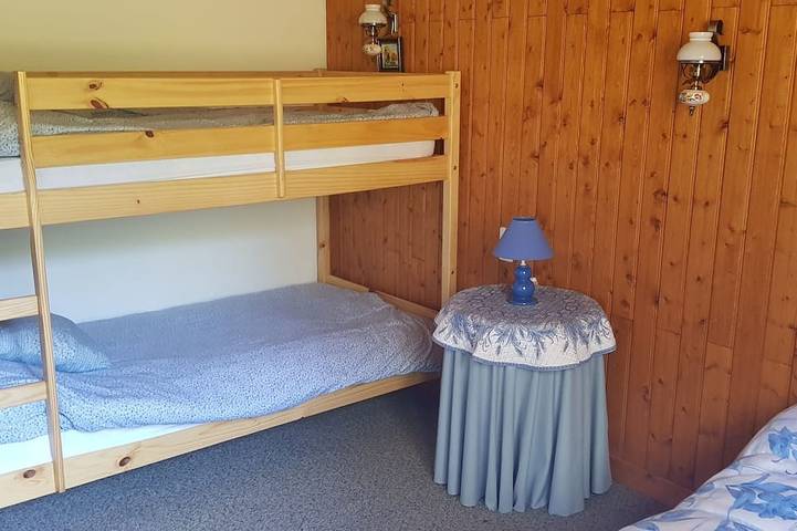 Location de vacances pour 5 personnes, avec jardin et balcon, animaux acceptés à Saint-Victor-Montvianeix - 4