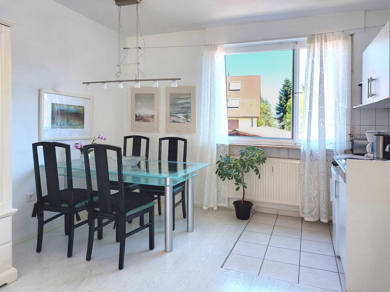 Appartamento intero, Appartamento 'D3, 40mq' con giardino privato e Wi-Fi in Costanza, Obersee (Bodensee)