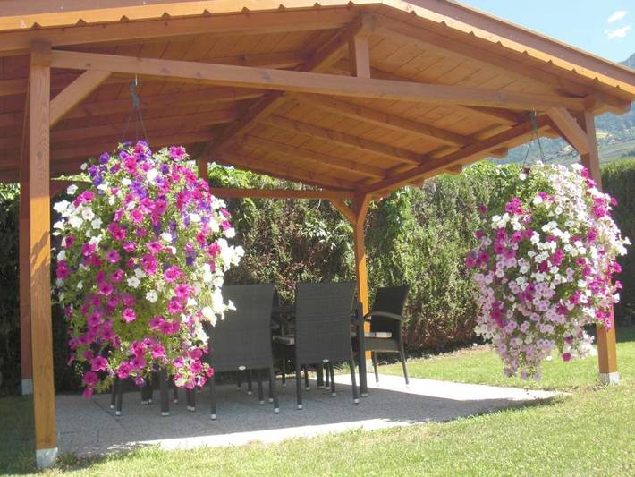 B&B für 3 Personen, mit Balkon und Terrasse sowie Garten und Pool in 