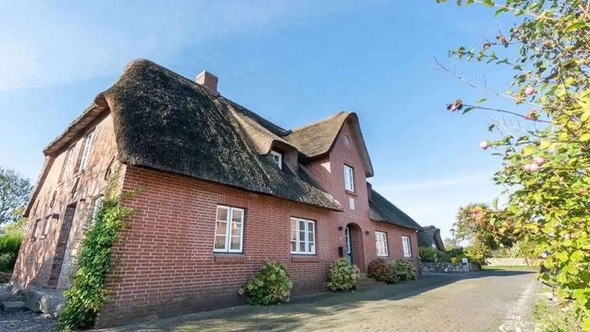 Ferienhaus für 4 Personen, mit Terrasse und Garten