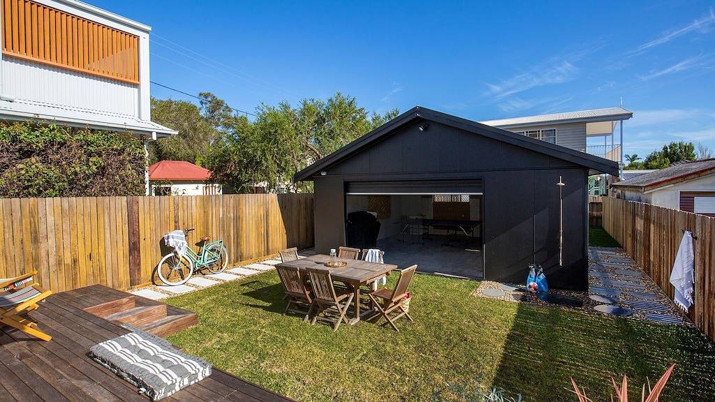Fishery Road Cottage - Newly Renovated - Pet Friendly - 2 Mins Walk to Beach in Currarong, Jervis Bay