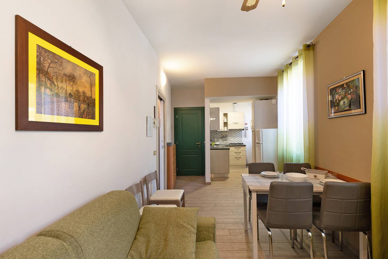 Appartement entier, Appartement 'Casabb Vista Giardino' avec vue sur les montagnes et Wi-Fi in Maderno, Toscolano-Maderno