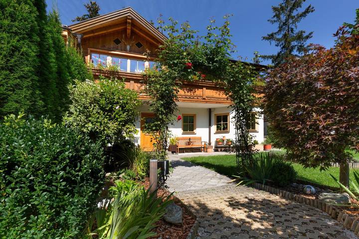 Ferienwohnung für 5 Personen, mit Garten und Ausblick sowie Sauna, kinderfreundlich - 1