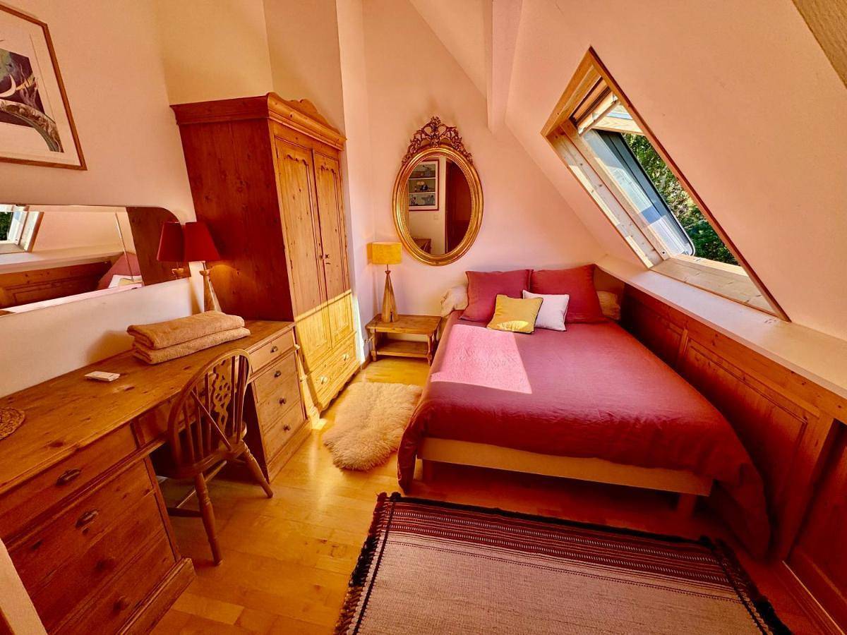 Double Room with Sea View in Fouesnant, Région de Quimper