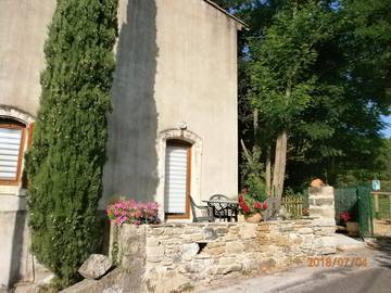 Gîte pour 2 personnes, avec terrasse à Saint-Julien (Hérault)