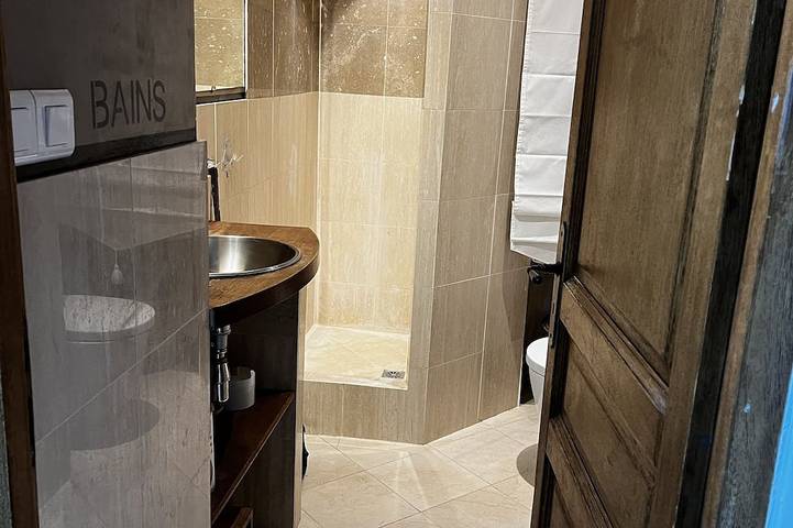 Gîte pour 4 personnes, avec jardin et terrasse dans Office De Tourisme De La Croix Valmer - 4