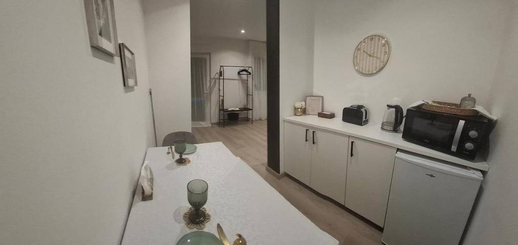 Gîte pour 2 personnes, avec jardin ainsi que terrasse et piscine à Iholdy - 3
