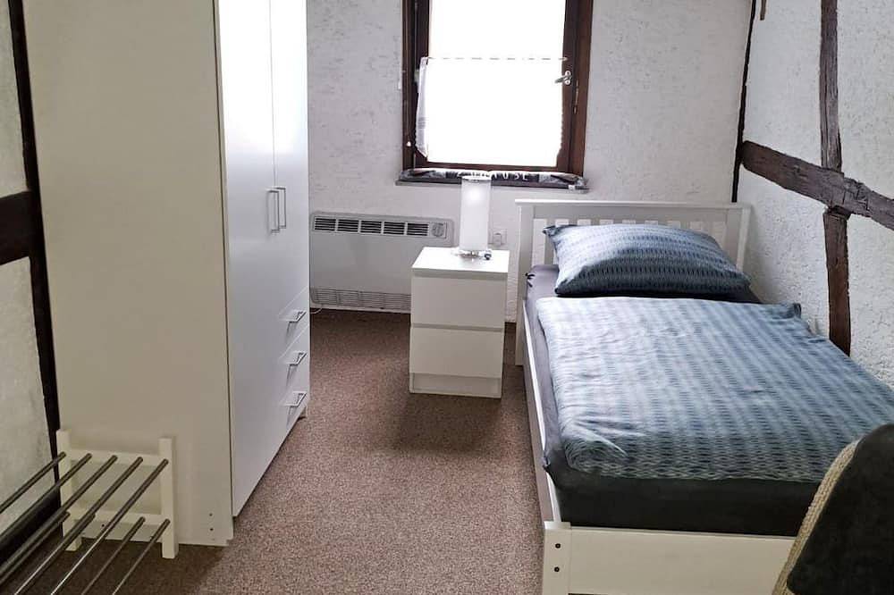 Ferienhaus Zum alten Winkel - Ferienhaus, Dusche, Wc, 4 oder mehr Schlafräume in Kirn, Nahetal