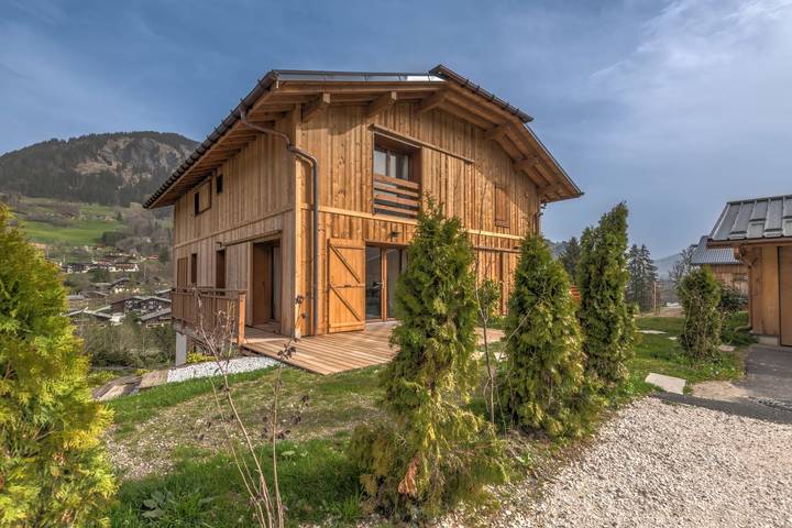 Casa rural para 10 personas, con terraza - 1