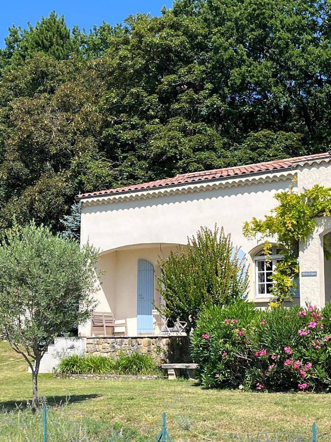Gîte pour 6 personnes, avec vue et jardin à Savasse