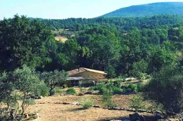 Location de vacances pour 4 personnes, avec jardin à Saint-Julien