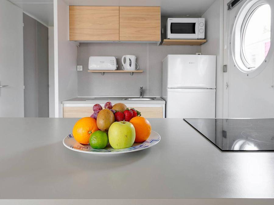 Camping Alannia Els Prats - Mobilhome 4 personas - Confort | 2 Dormitorios | 4 Pers | Terraza individual | Aire acondicionado | Tv in Montroig, Costa Dorada