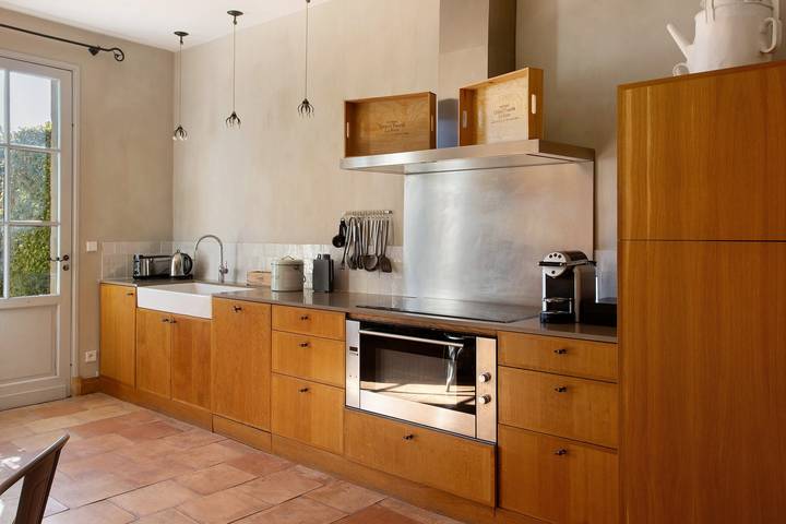 Casa vacacional 'Saint Emilion Grand Faurie La Rose' con jardín privado, wifi y aire acondicionado in Saint-Émilion, Región de Libourne