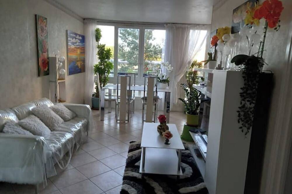 Apartamento entero, Appartement 3 Chambres Proche de Paris des Lacs et de la Foret in Meudon, Altos del Sena