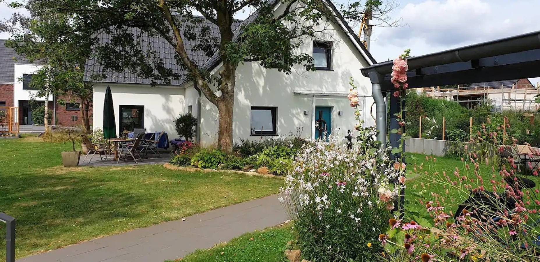 Ganze Wohnung, Ferienwohnung Feuerbach mit Gemeinschaftsterrasse, Gemeinschaftsgarten und WLAN in Telgte, Kreis Warendorf