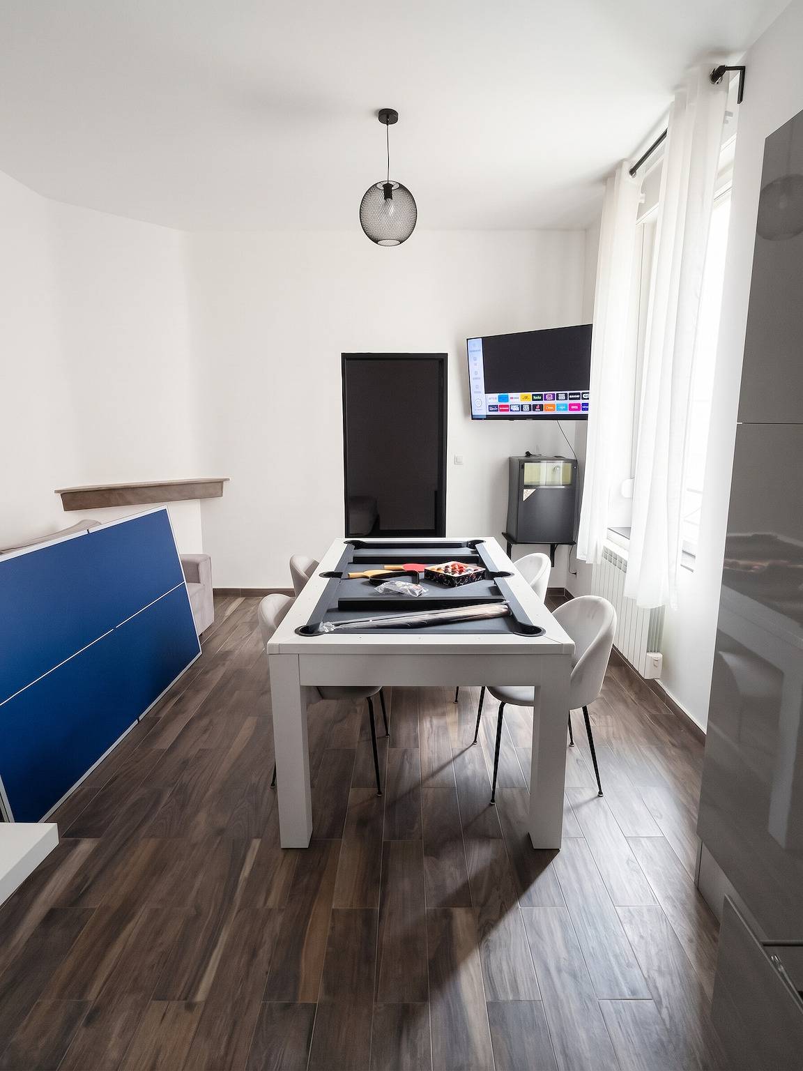 Apartamento entero, Apartamento Valenciennes 45 m², billar in Valenciennes, Región de Valenciennes