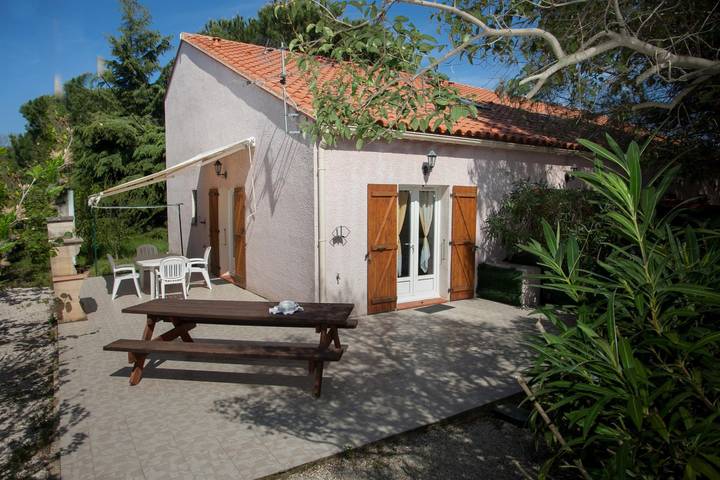 Casa de huéspedes para 4 personas, con Terraza y Jardín además de Piscina y Sauna en Elna