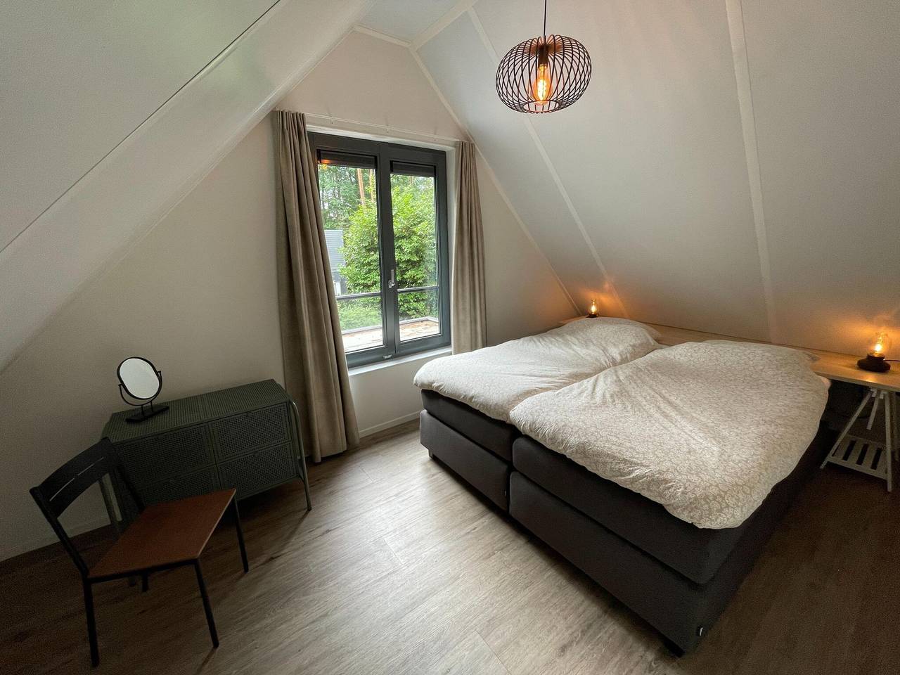 Chalet in Lochem bij bos en fietsroutes in Lochem, Achterhoek