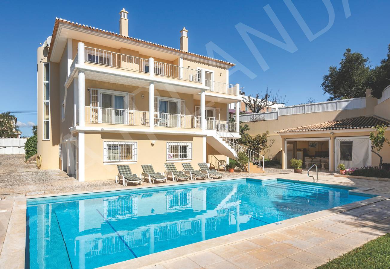 Villa Irlandais in Montes de Alvor, Alvor