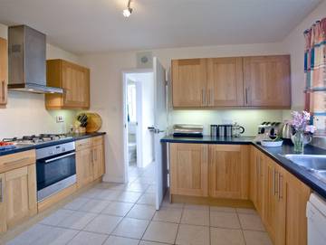 Holiday Home for 6 People in Brixham, Torbay, Photo 2