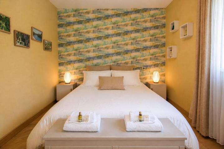 Location de vacances pour 4 personnes, avec vue et terrasse à Saint-Médard-d'Excideuil - 3