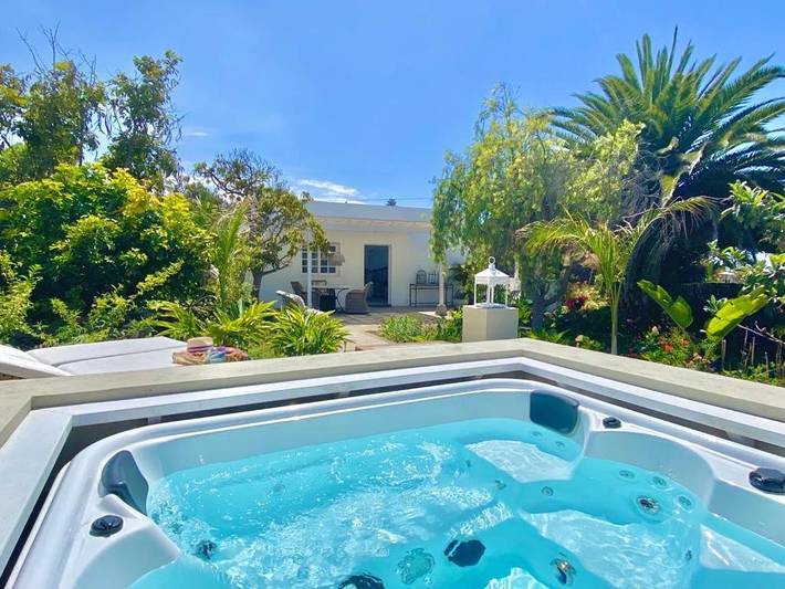 Casa rural para 3 personas, con Balcón y Jacuzzi además de Terraza y Jardín en La Orotava
