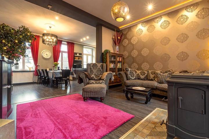 BnB für 20 Personen, mit Garten und Ausblick in der Eifel